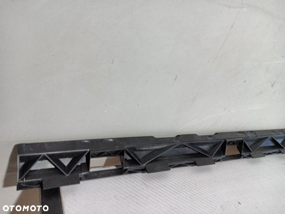 ŚLIZG LISTWY PROGOWEJ PRZÓD PRZEDNI PRAWY MERCEDES GLE W167 A1676988101 - 2