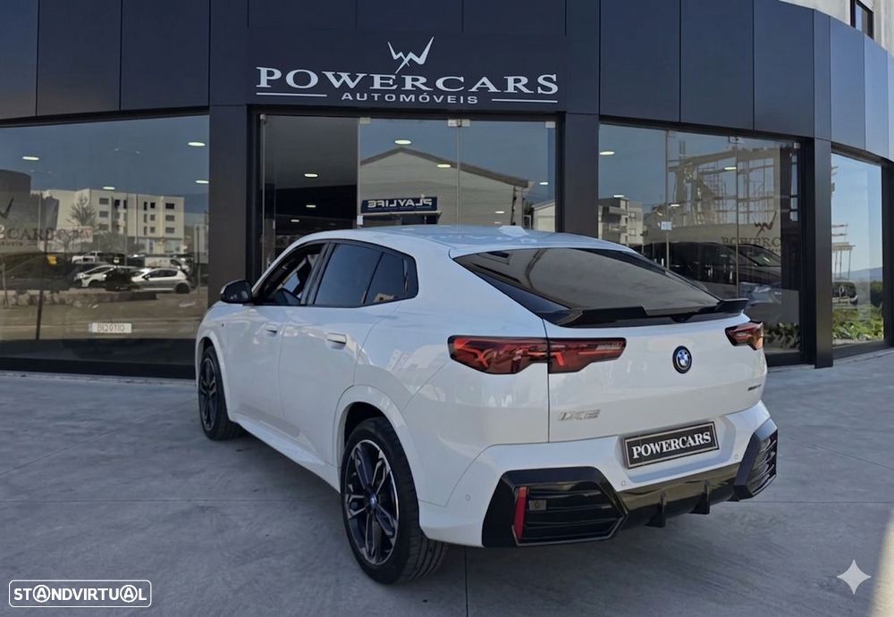 BMW iX2 eDrive20 Pack Desportivo M Pro - 16