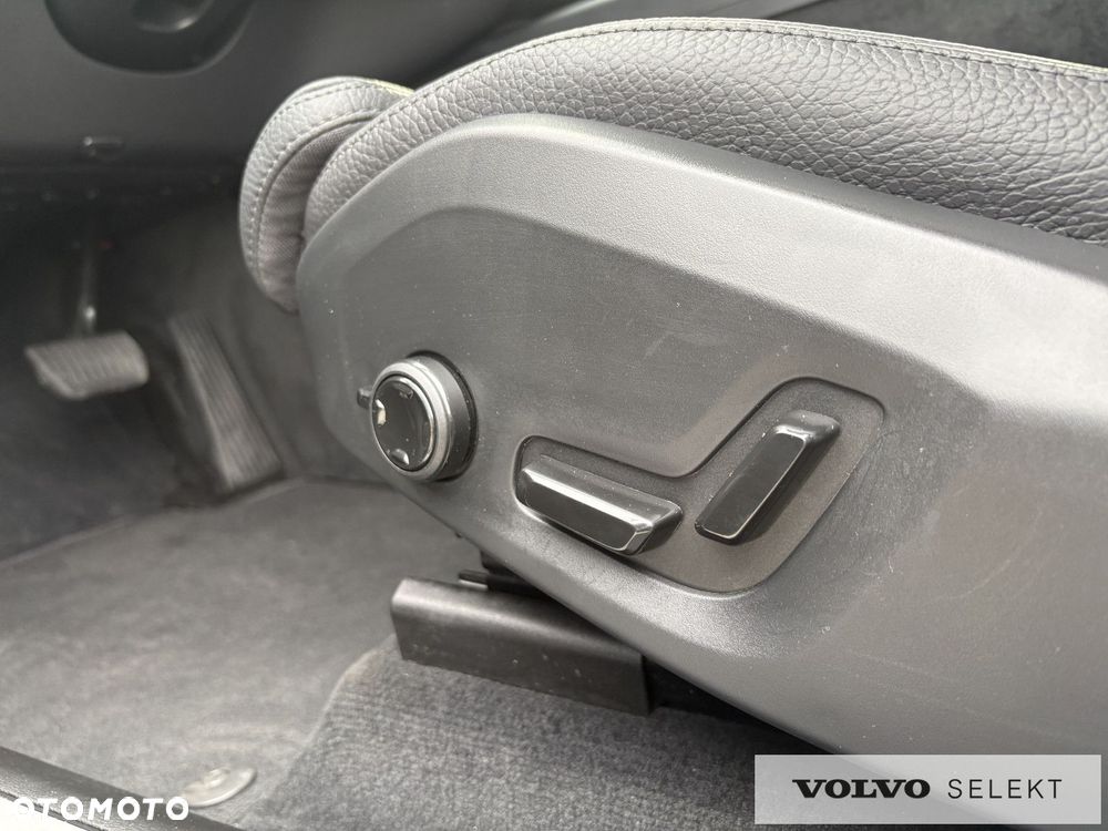 Volvo XC 60 - 23