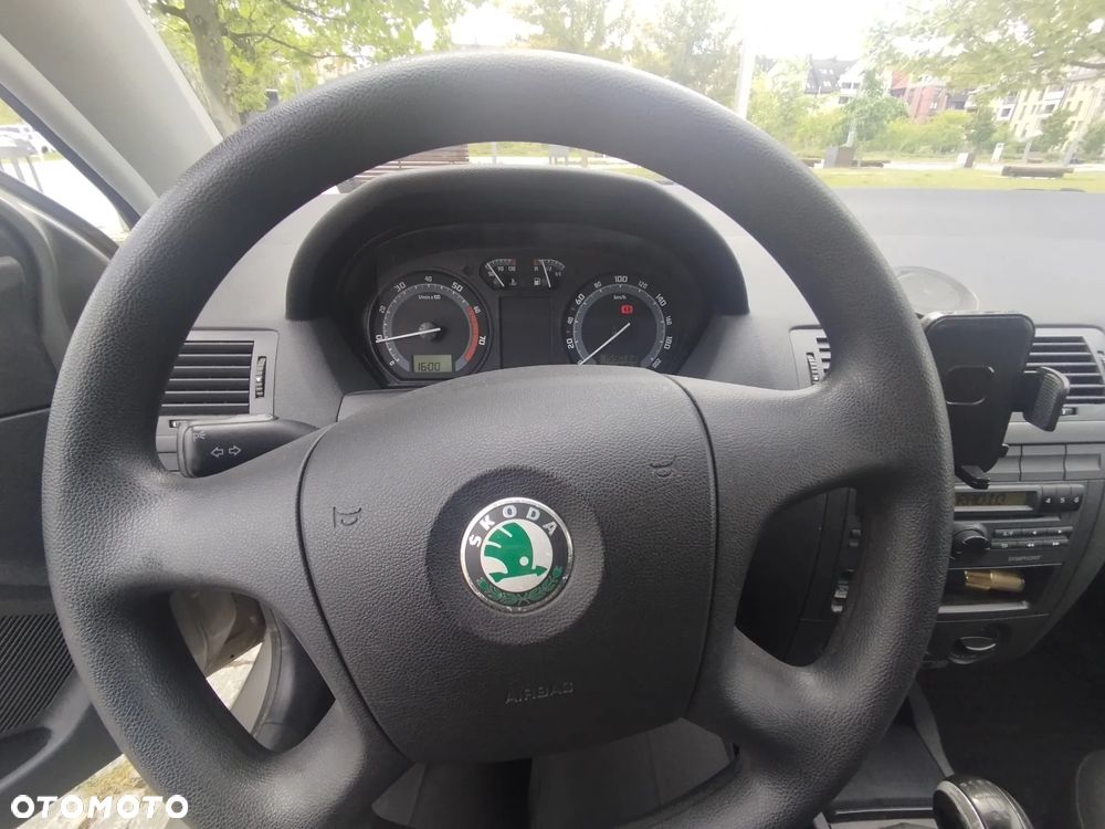 Skoda Fabia 1.2 HTP Classic - 9