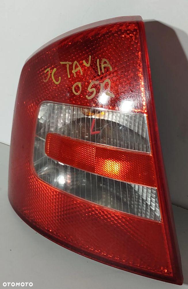 lampa lewa tylna tył SKODA OCTAVIA II 04-08 - 2