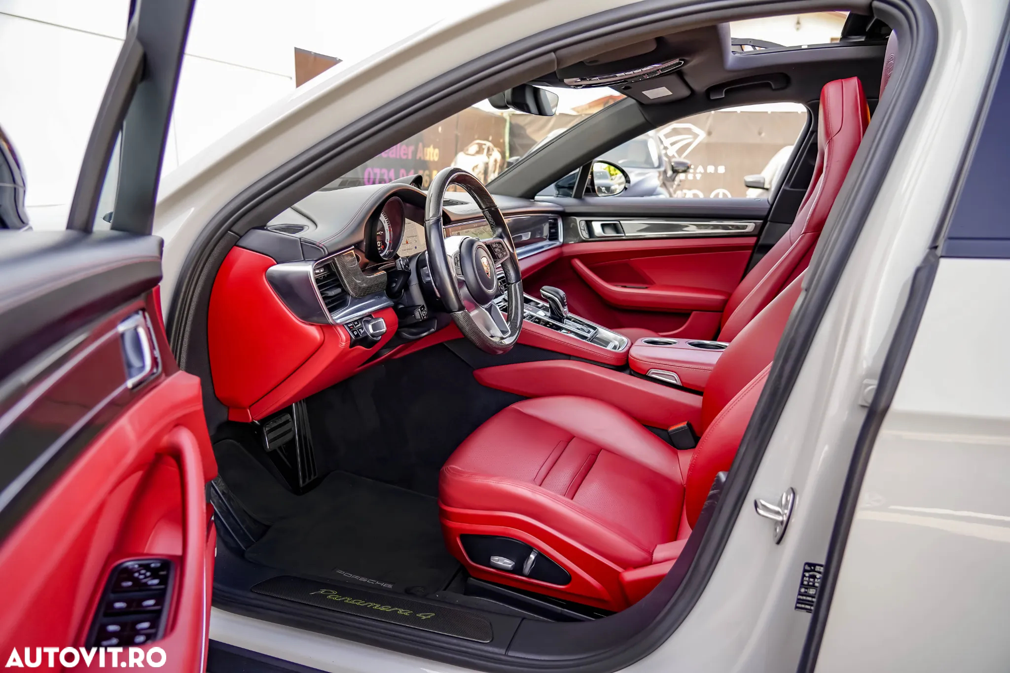 Porsche Panamera 4 E-Hybrid - 25