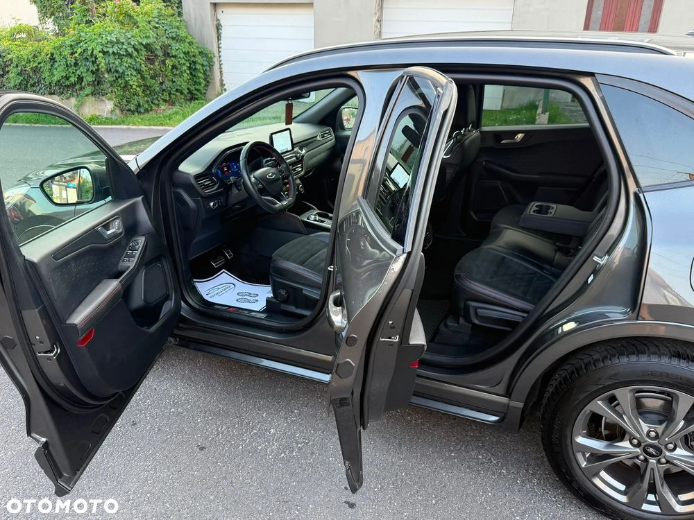 Ford Kuga 2.5 Duratec PHEV ST-LINE X - 11