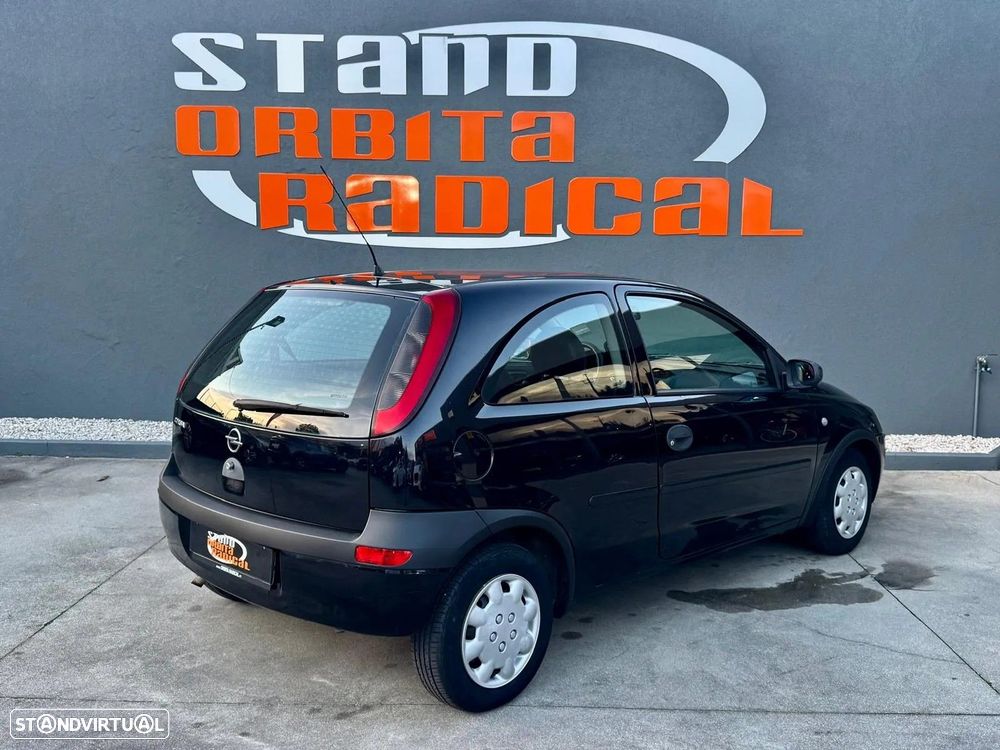 Opel Corsa 1.0 12V City - 2