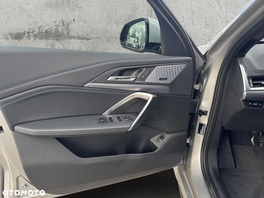 BMW X1 - 11