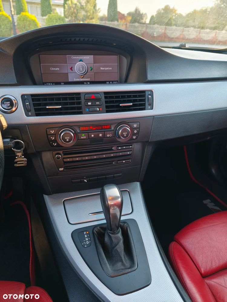 BMW Seria 3 320d DPF Cabrio - 3