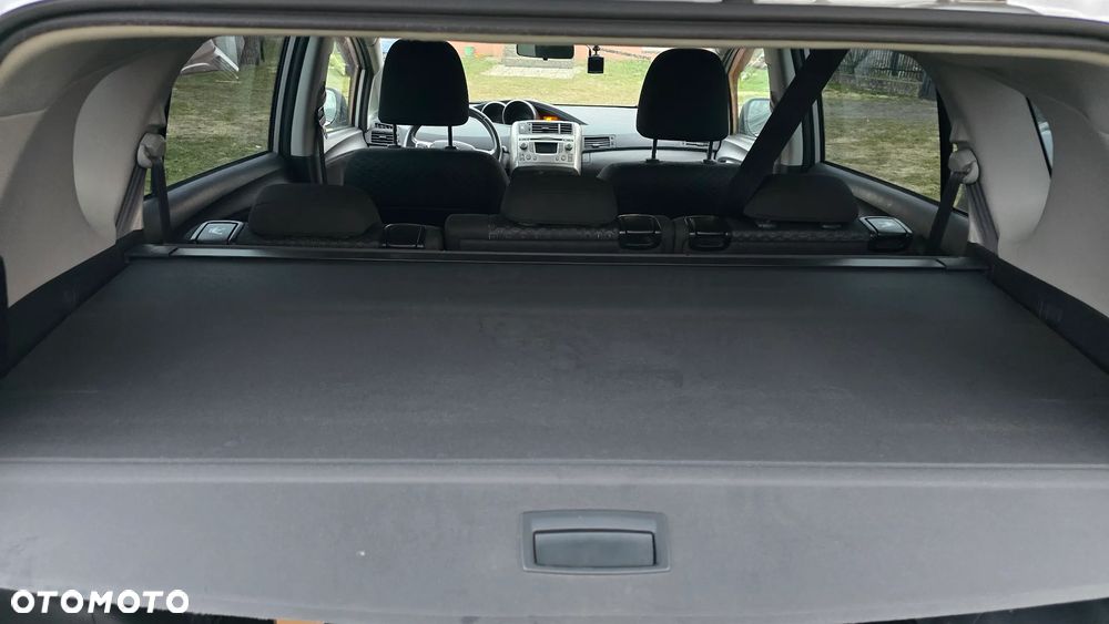 Toyota Verso 1.8 Sol 7os - 22