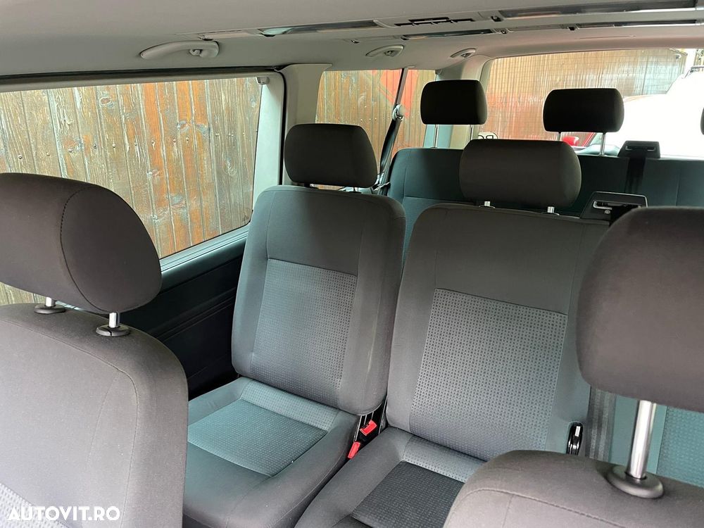 Volkswagen Caravelle - 5