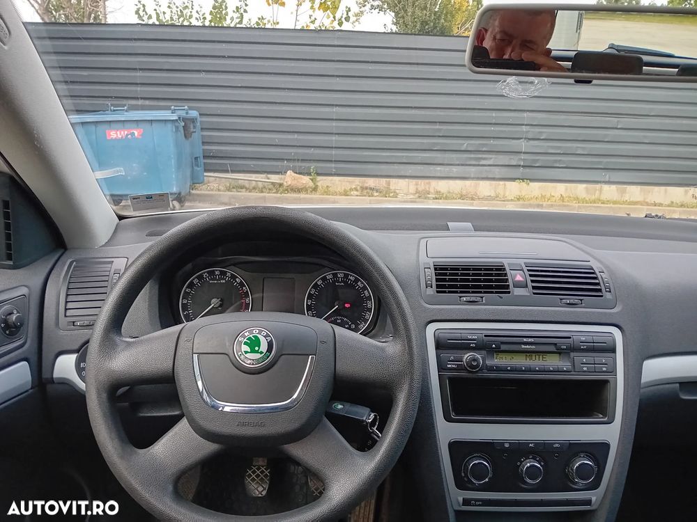 Skoda Octavia - 8