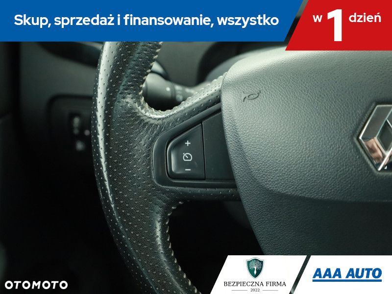 Renault Grand Scenic - 17