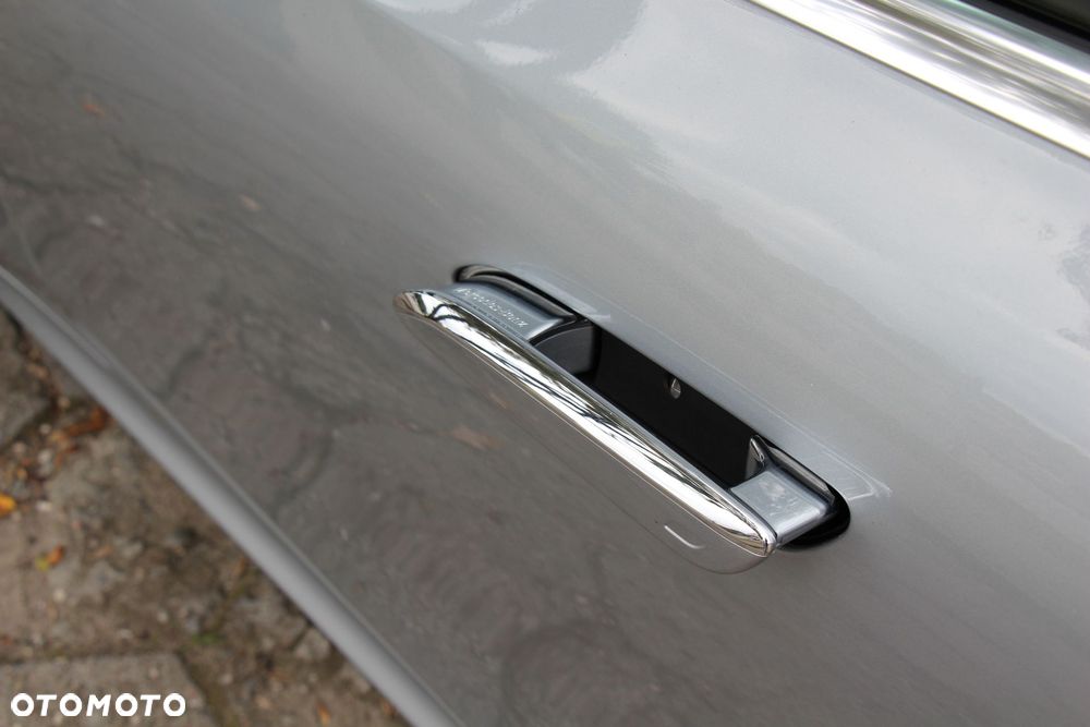 Mercedes-Benz Klasa E 220 d mHEV 4-Matic Avantgarde 9G-Tronic - 10