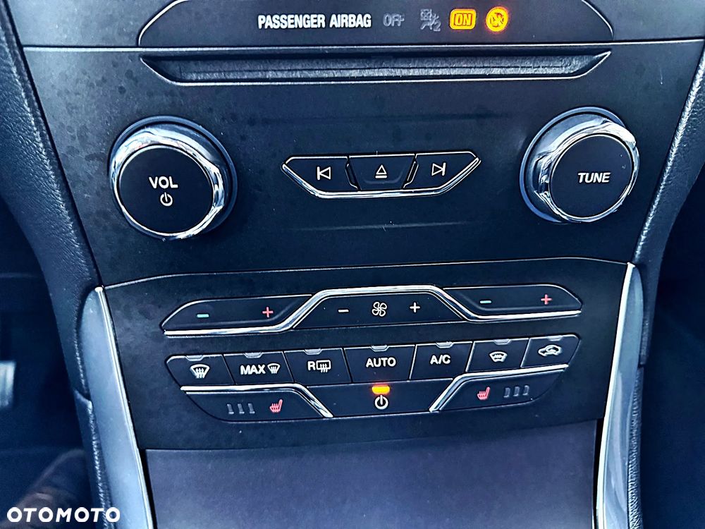 Ford S-Max 2.0 TDCi Titanium - 32