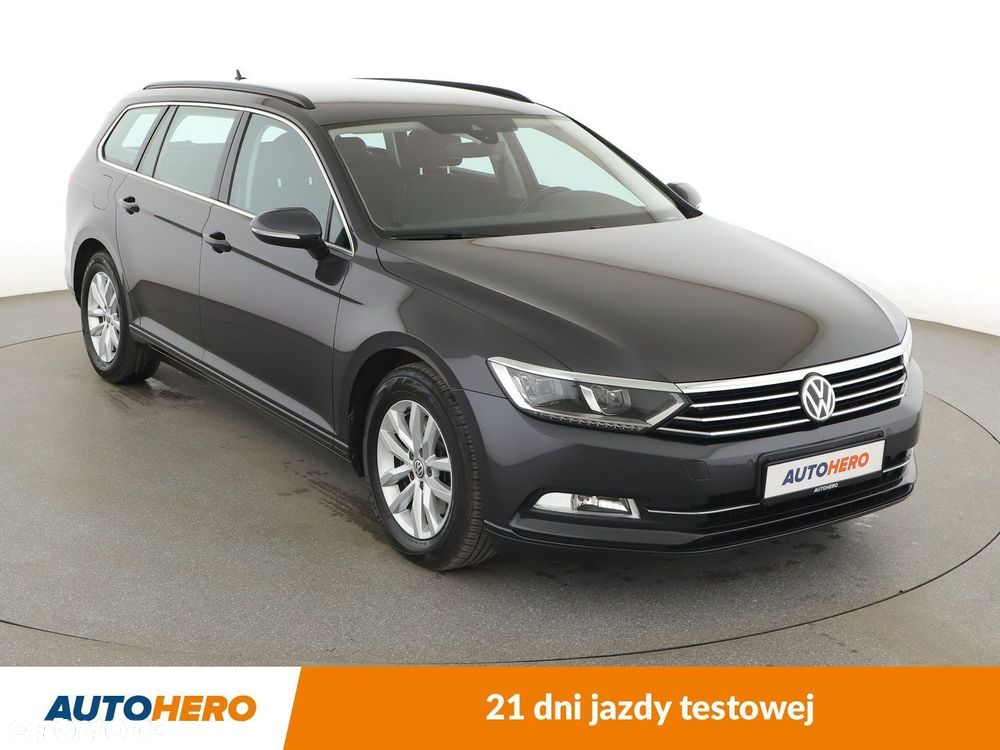 Volkswagen Passat - 8