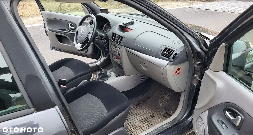 Renault Thalia 1.2 16V All Inclusive - 11