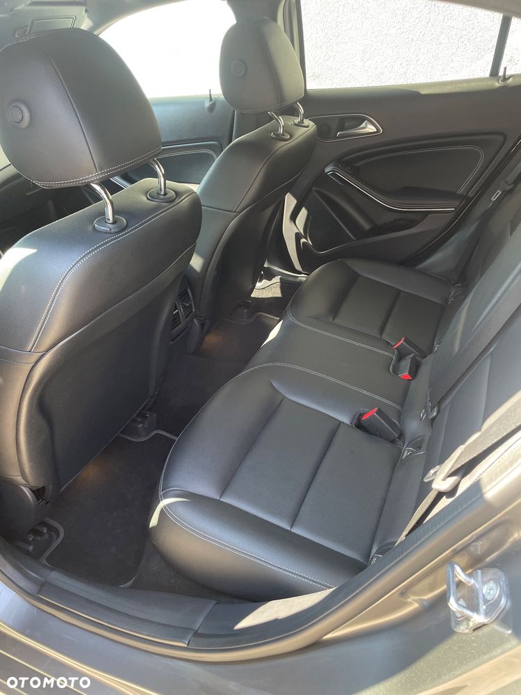 Mercedes-Benz GLA 250 4-Matic - 6