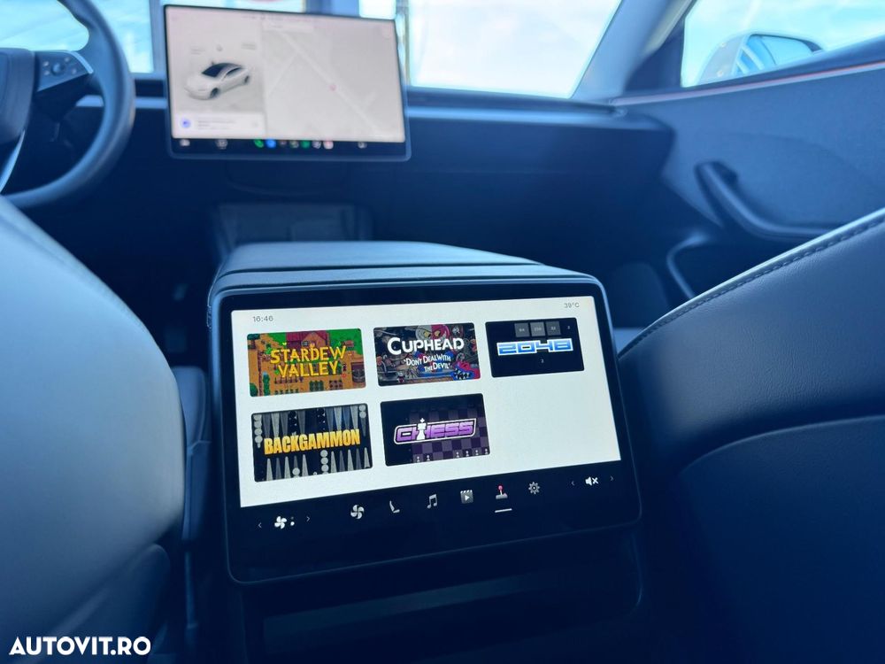 Tesla Model 3 - 16
