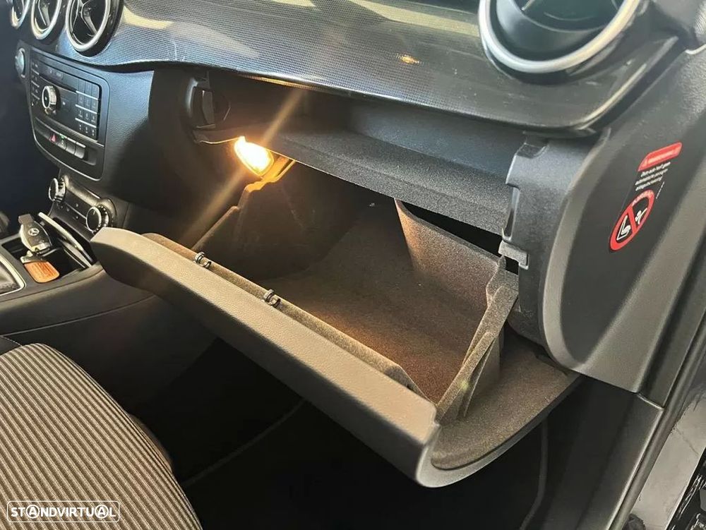 Mercedes-Benz B 180 - 19