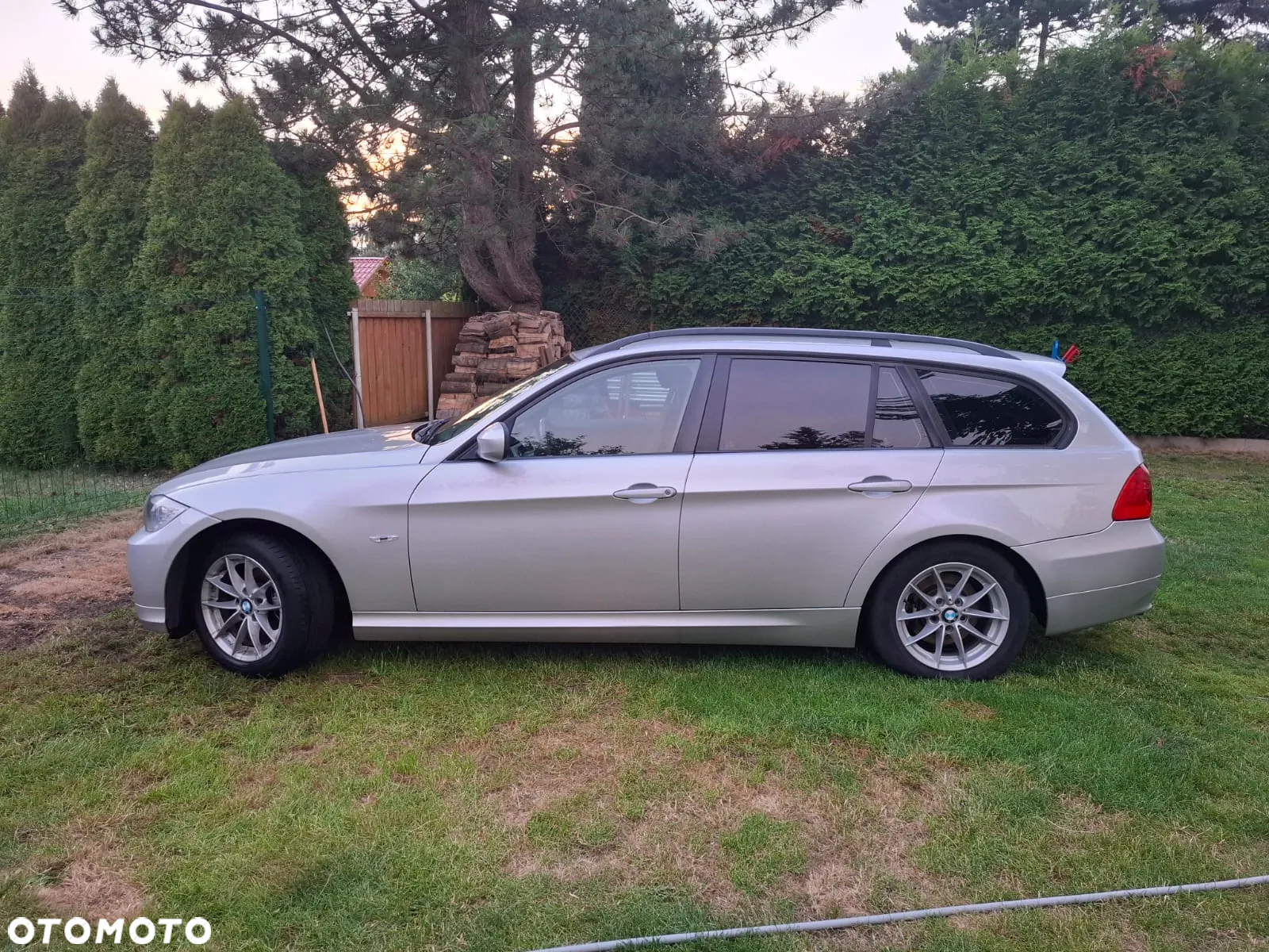 BMW Seria 3 318i - 4