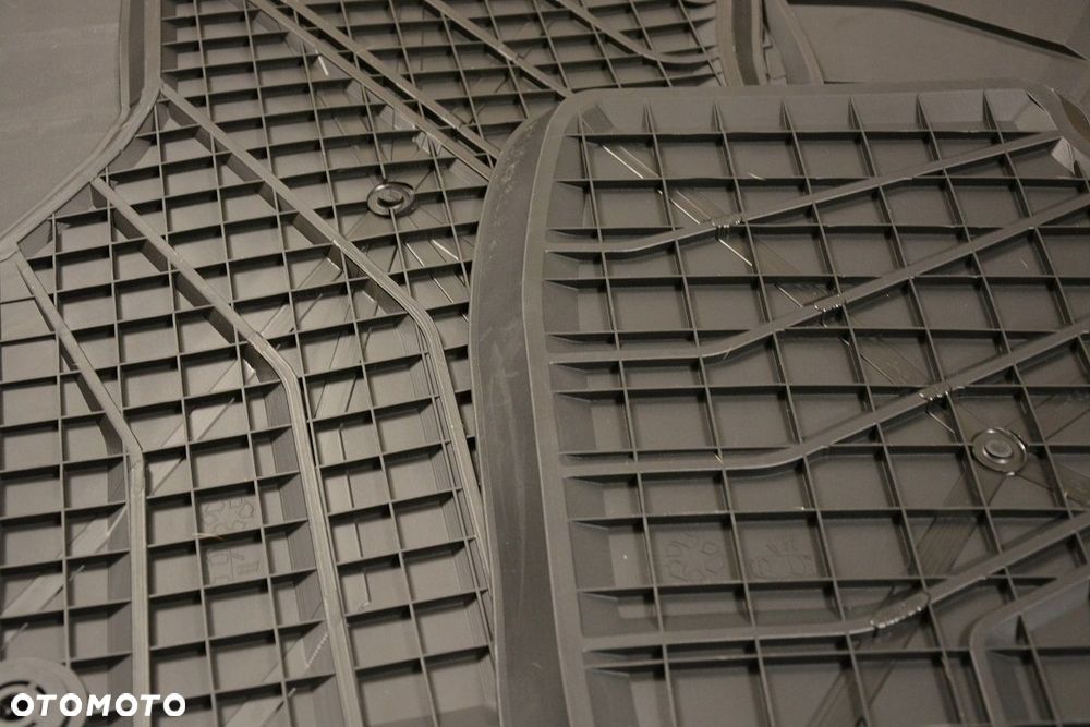 VOLKSWAGEN Passat B8 2014- dywaniki gumowe - 12