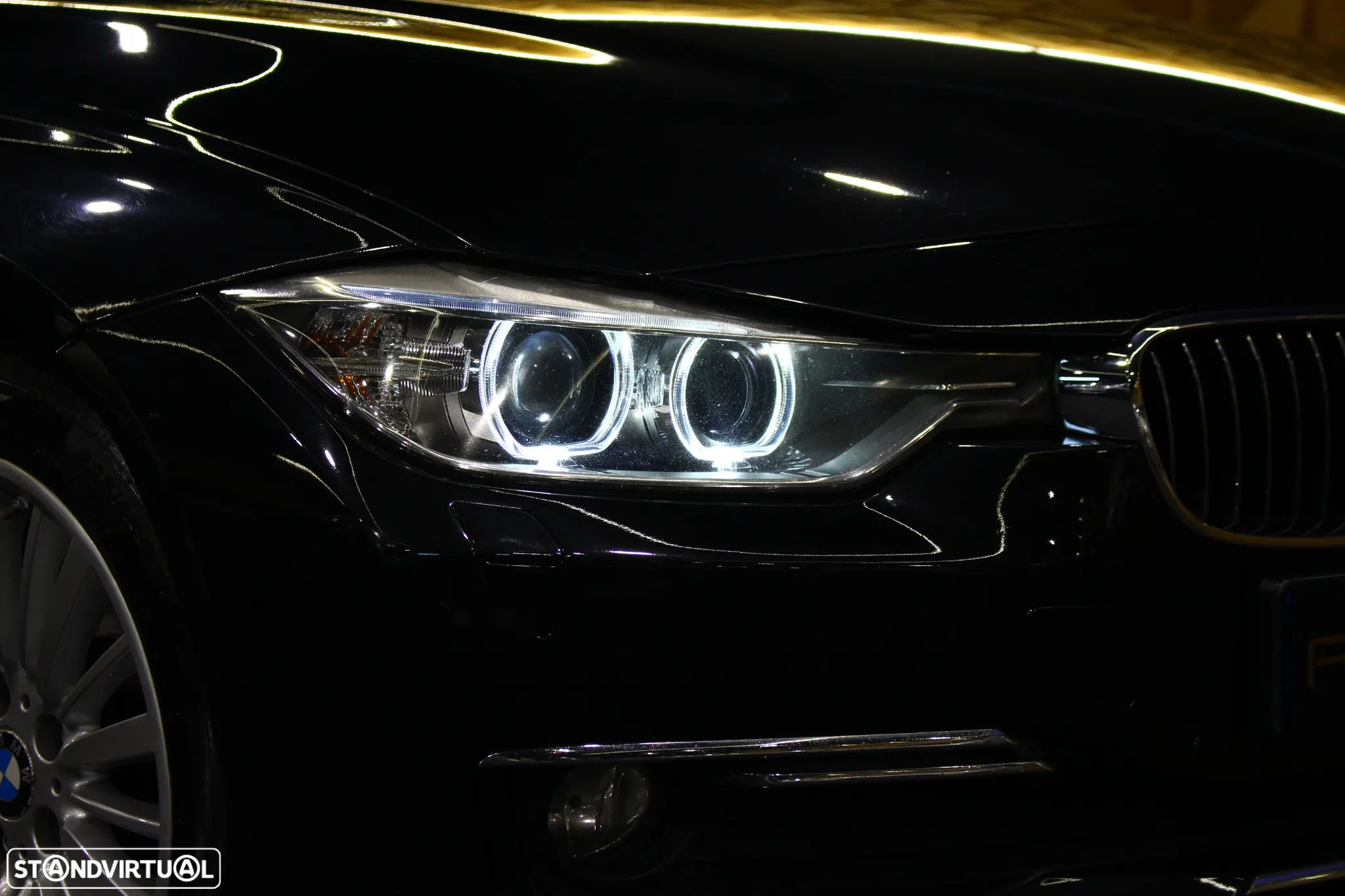 BMW 318 d Touring Auto Line Luxury - 4