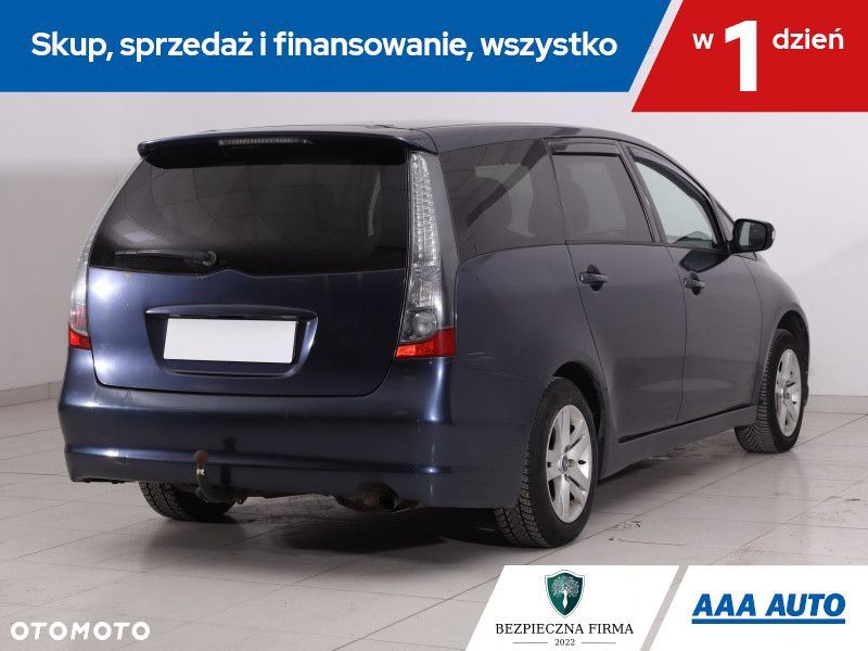 Mitsubishi Grandis - 6