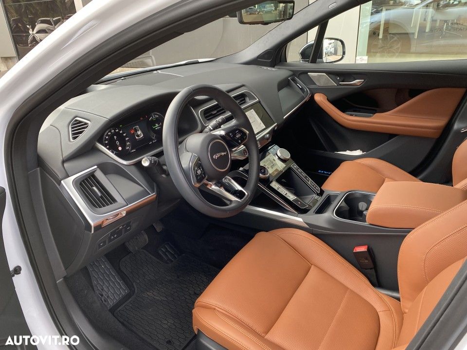 Jaguar I-Pace - 6