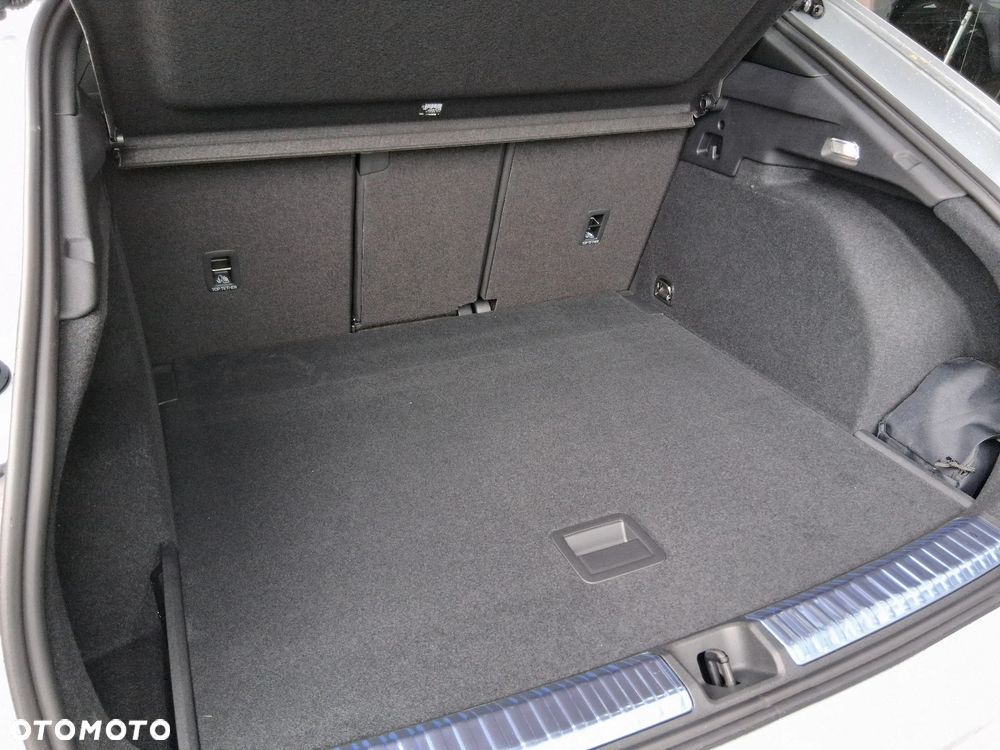 Audi Q3 TFSI mHEV 110 kW S tronic - 13