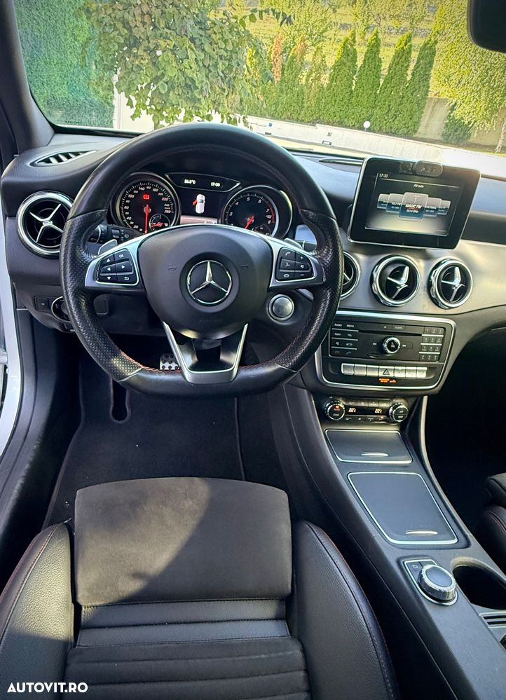 Mercedes-Benz A 250 4Matic 7G-DCT AMG Line - 9