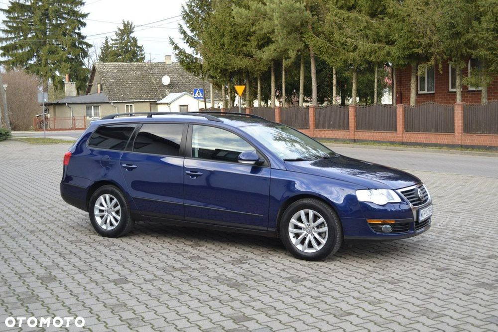 Volkswagen Passat - 13