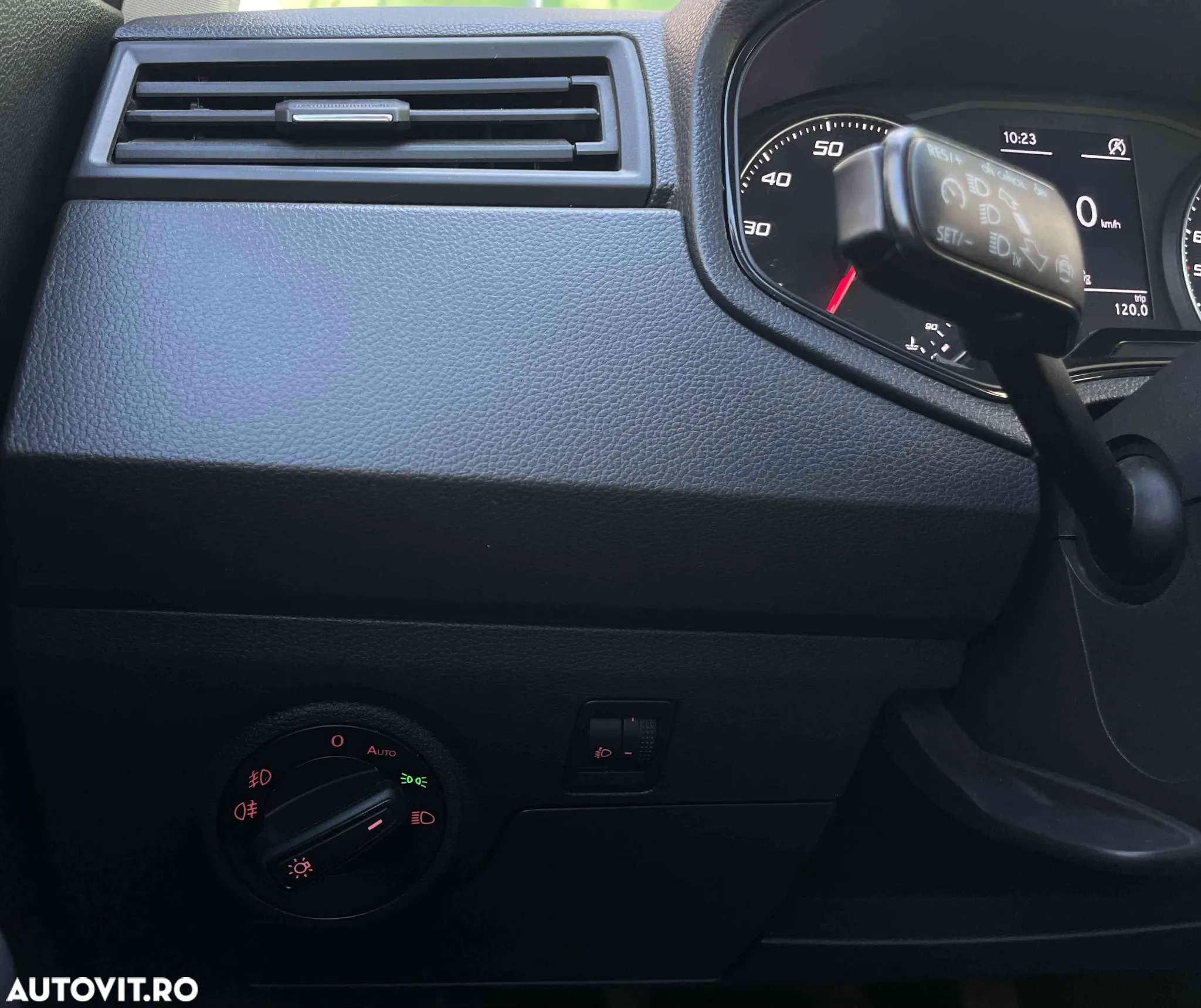Seat Arona - 13