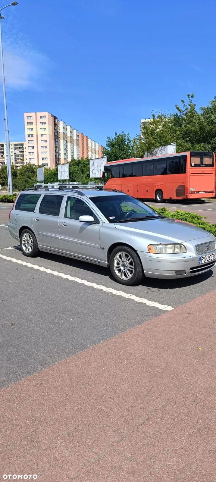 Volvo V70 2.4D5 Summum - 1