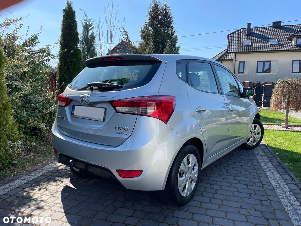 Hyundai ix20 1.4 Premium blue - 3