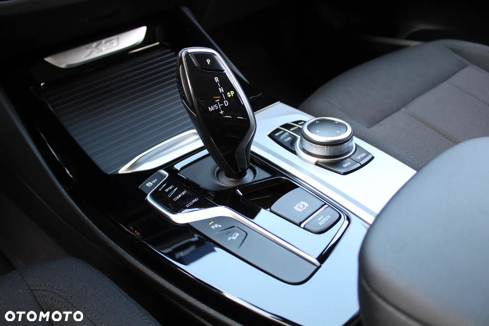 BMW X3 xDrive20d - 22