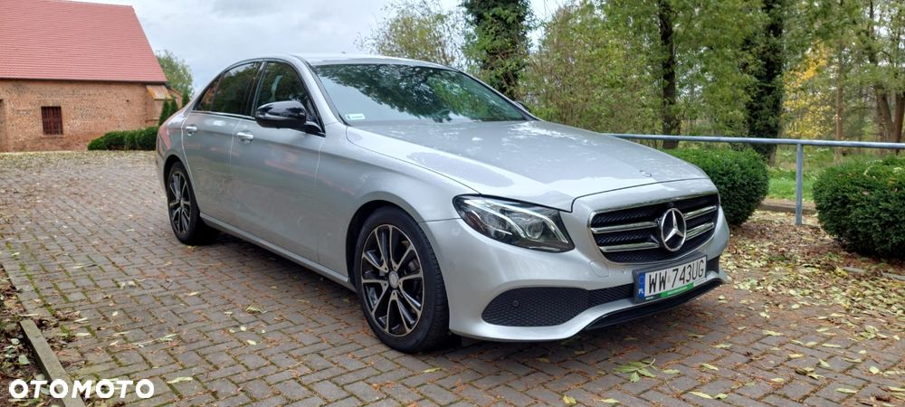Mercedes-Benz Klasa E 220 d 9G-TRONIC - 3