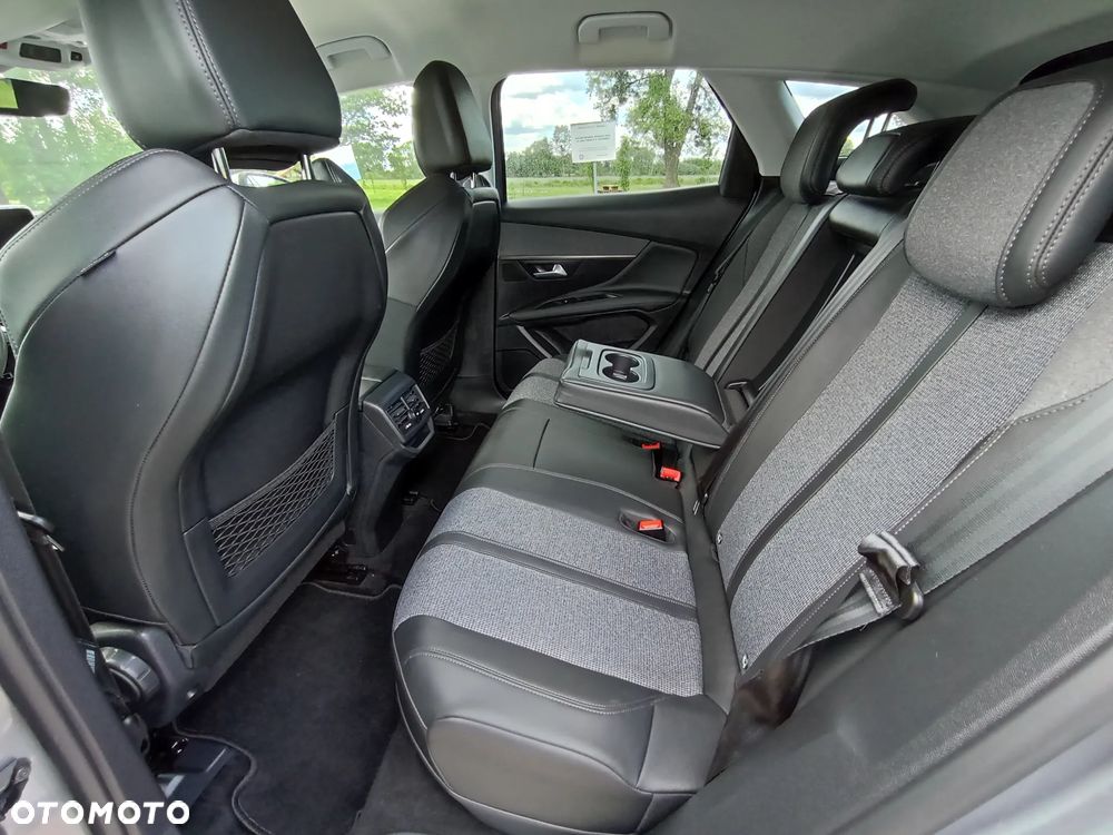 Peugeot 3008 1.6 PureTech Hybrid PHEV Active Pack S&S EAT8 - 24