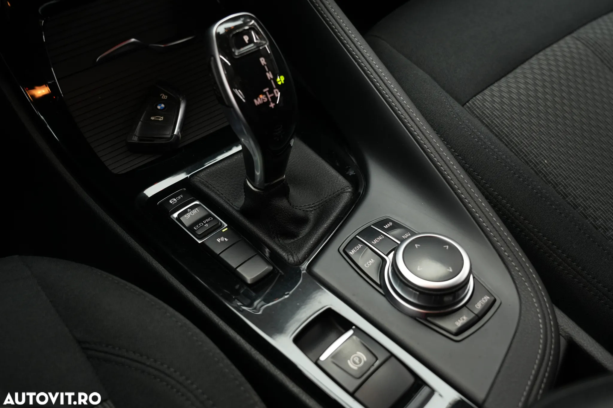 BMW X2 sDrive18d Aut. Advantage Plus - 27