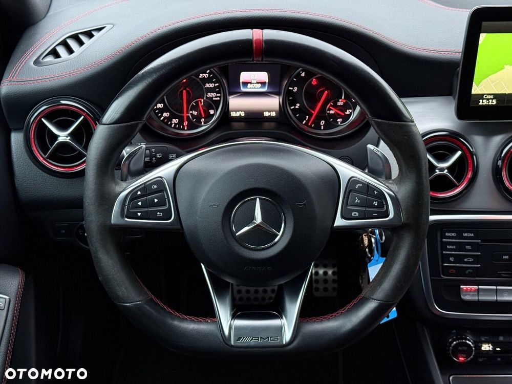 Mercedes-Benz GLA AMG 45 4-Matic - 17