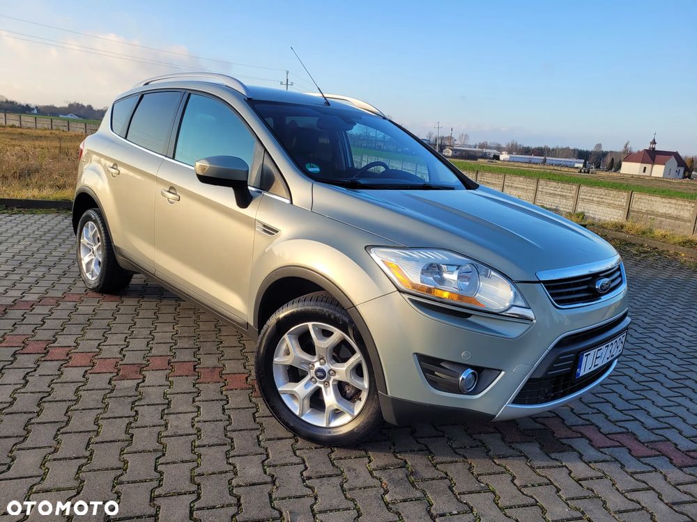 Ford Kuga 2.0 TDCi 2x4 Titanium - 2