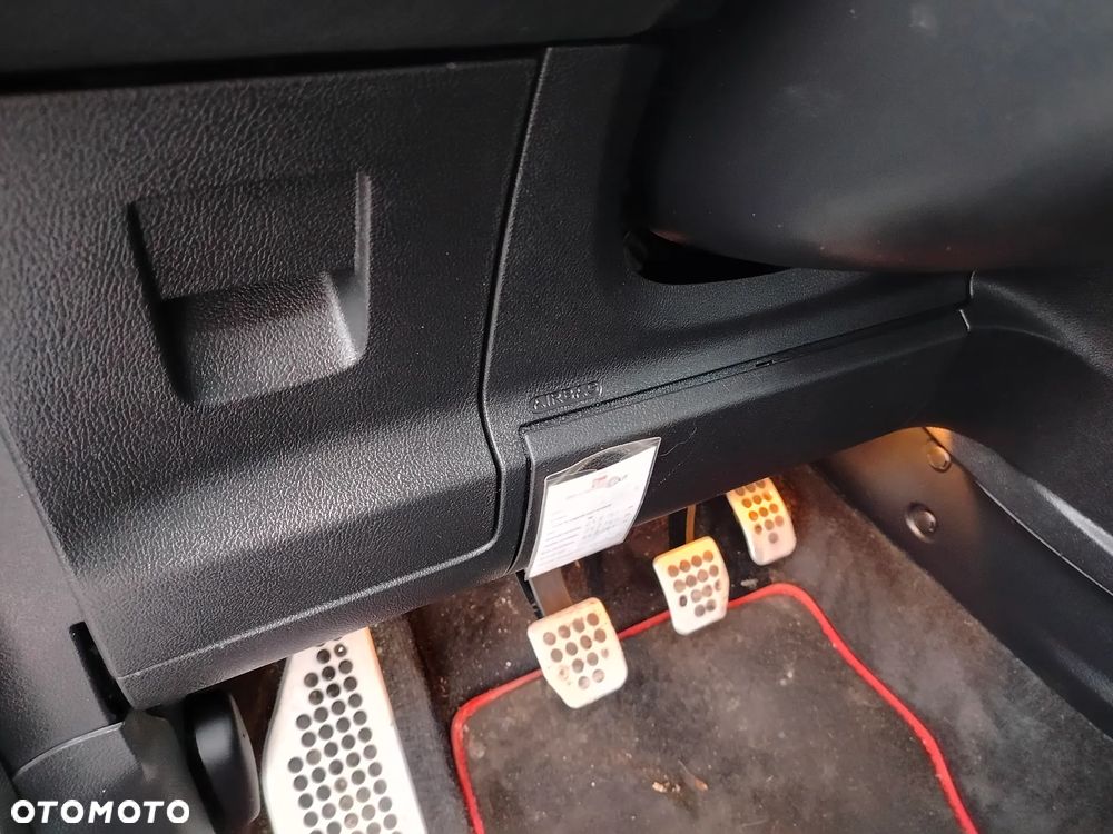Ford S-Max - 34