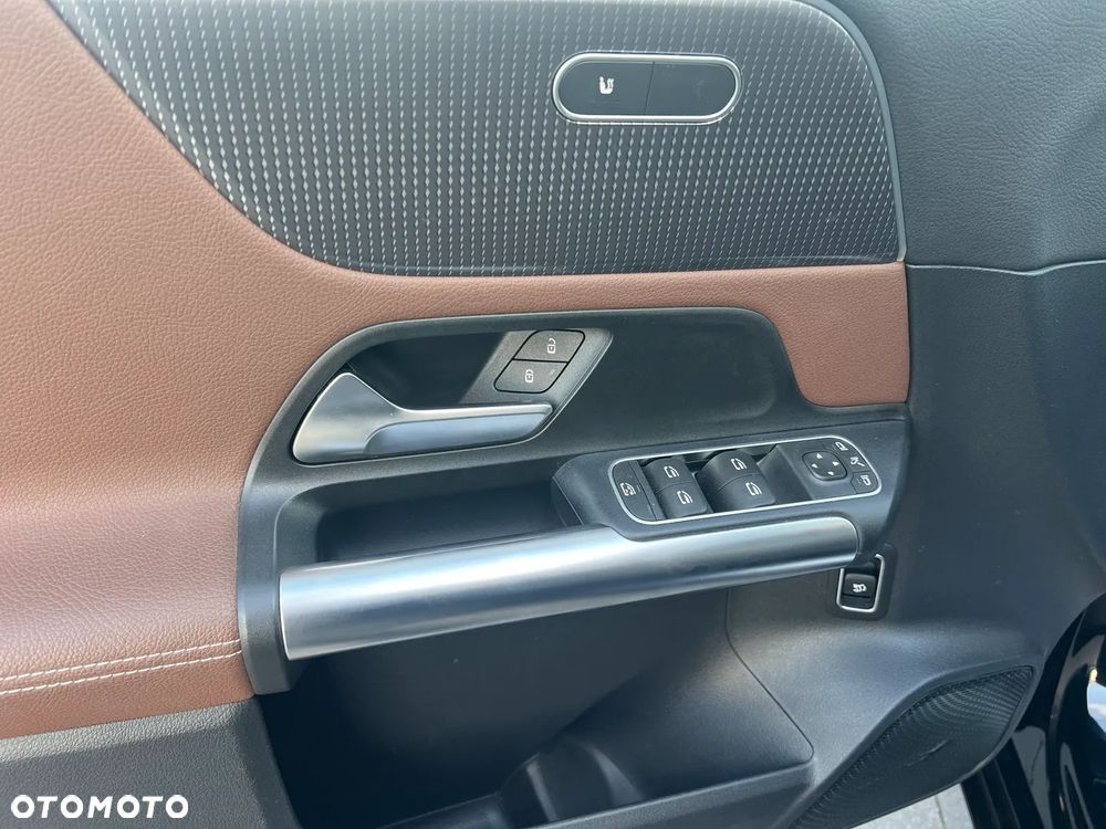 Mercedes-Benz Klasa B 180 7G-DCT - 27