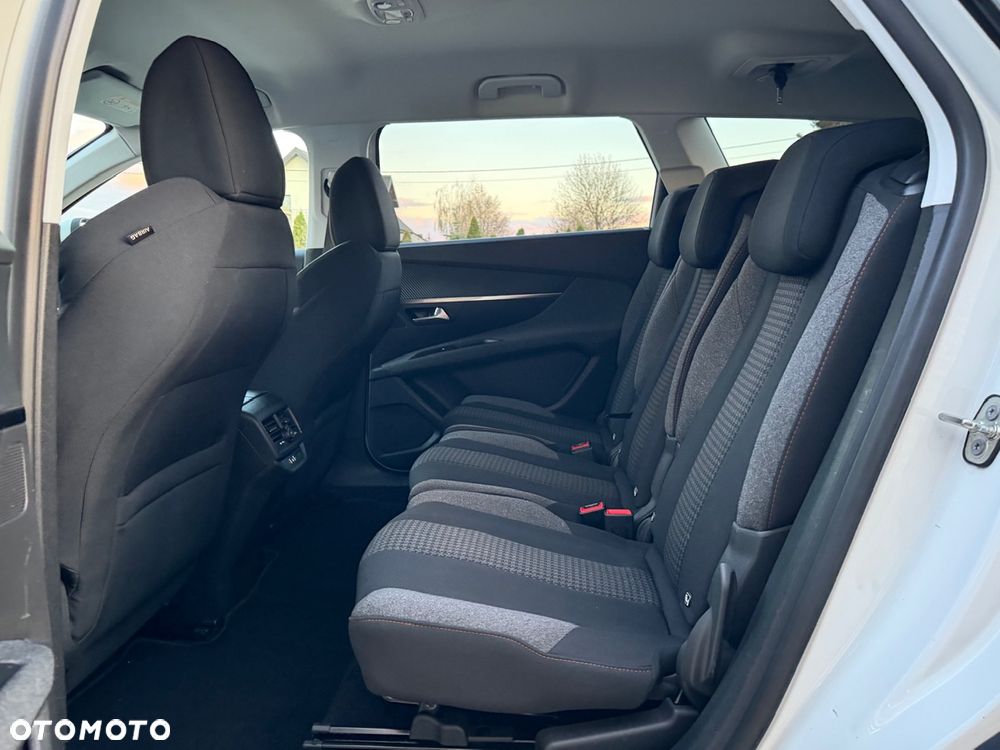 Peugeot 5008 - 14