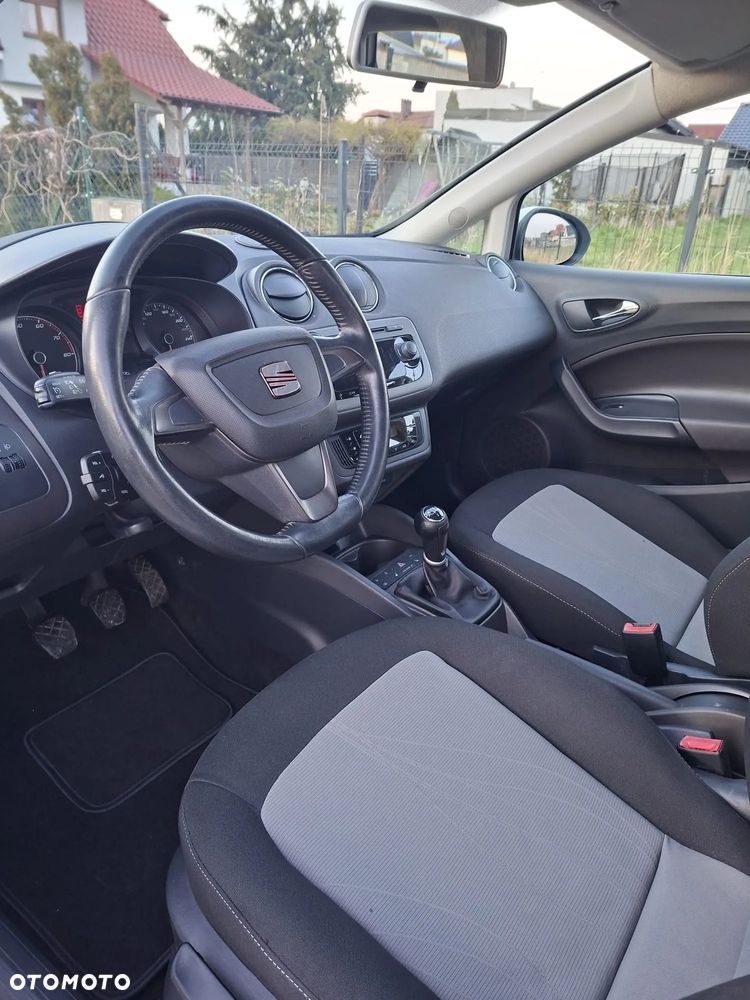 Seat Ibiza 1.4 16V Reference Salsa - 27