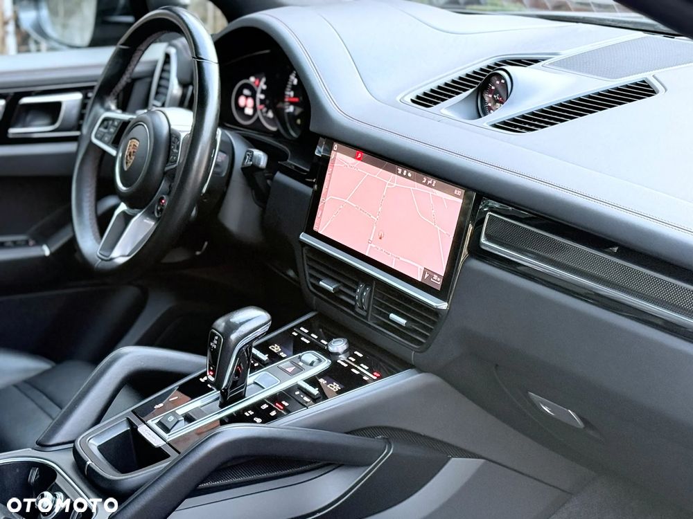 Porsche Cayenne S - 22