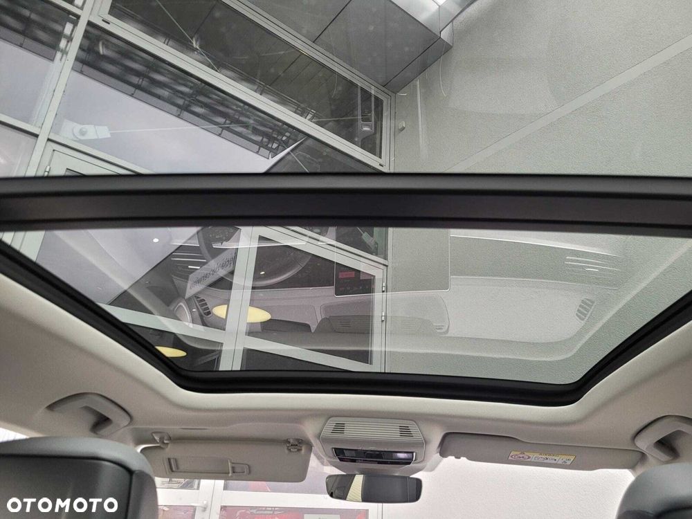 Volkswagen Passat 2.0 TDI SCR Elegance DSG - 10