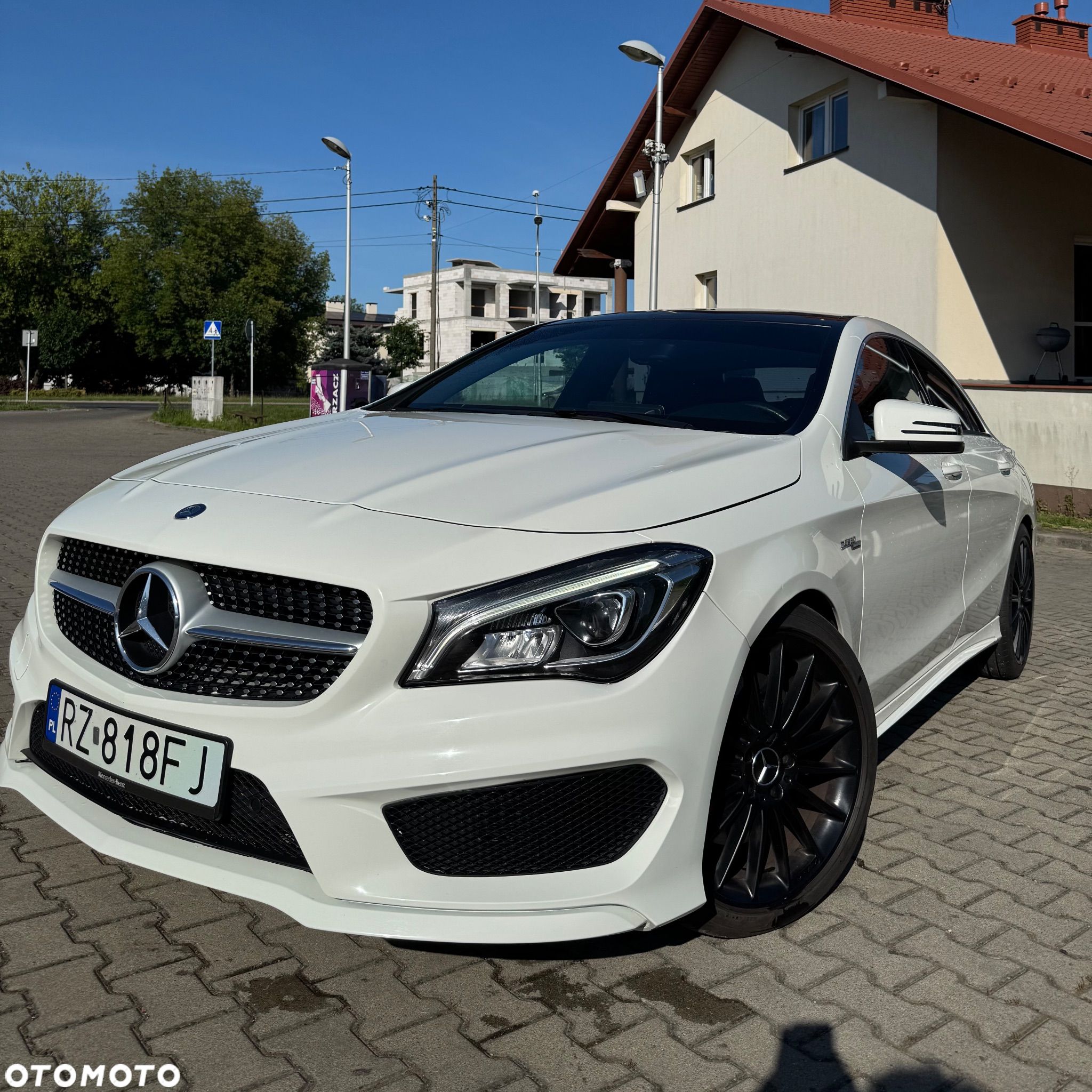 Mercedes-Benz CLA 250 7G-DCT AMG Line - 1
