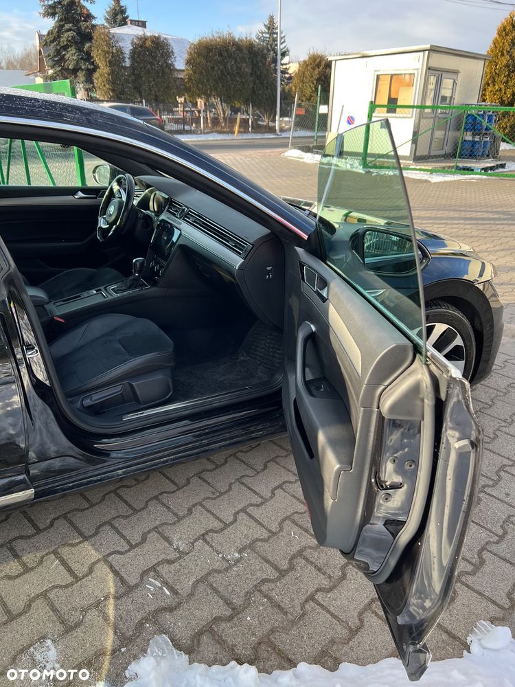Volkswagen Arteon 2.0 TDI SCR R-Line DSG - 9