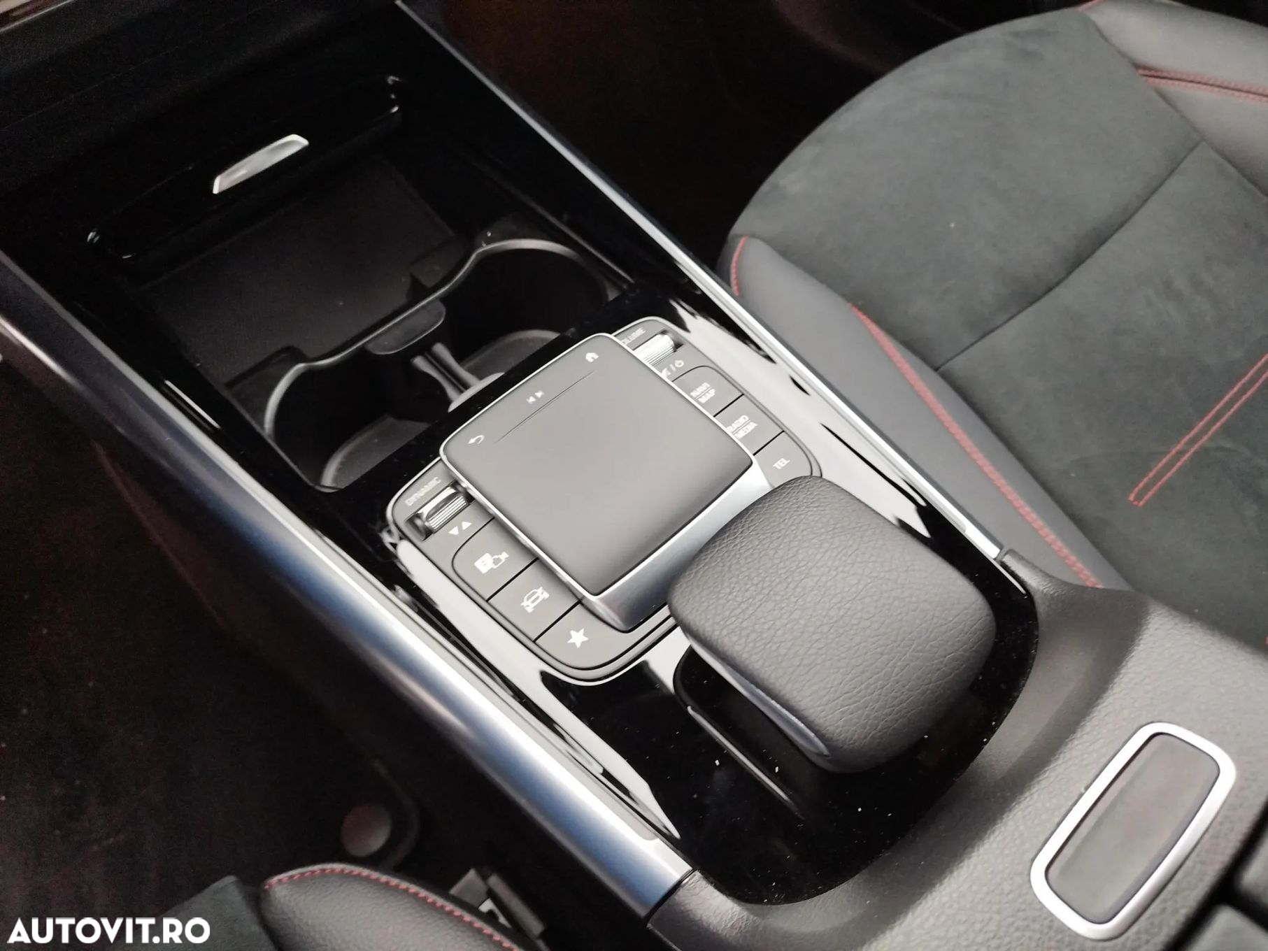 Mercedes-Benz GLA - 20