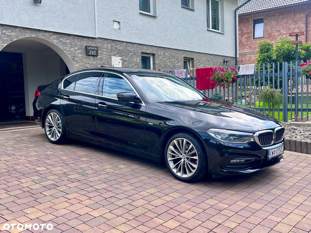 BMW Seria 5 520d xDrive Luxury Line - 1