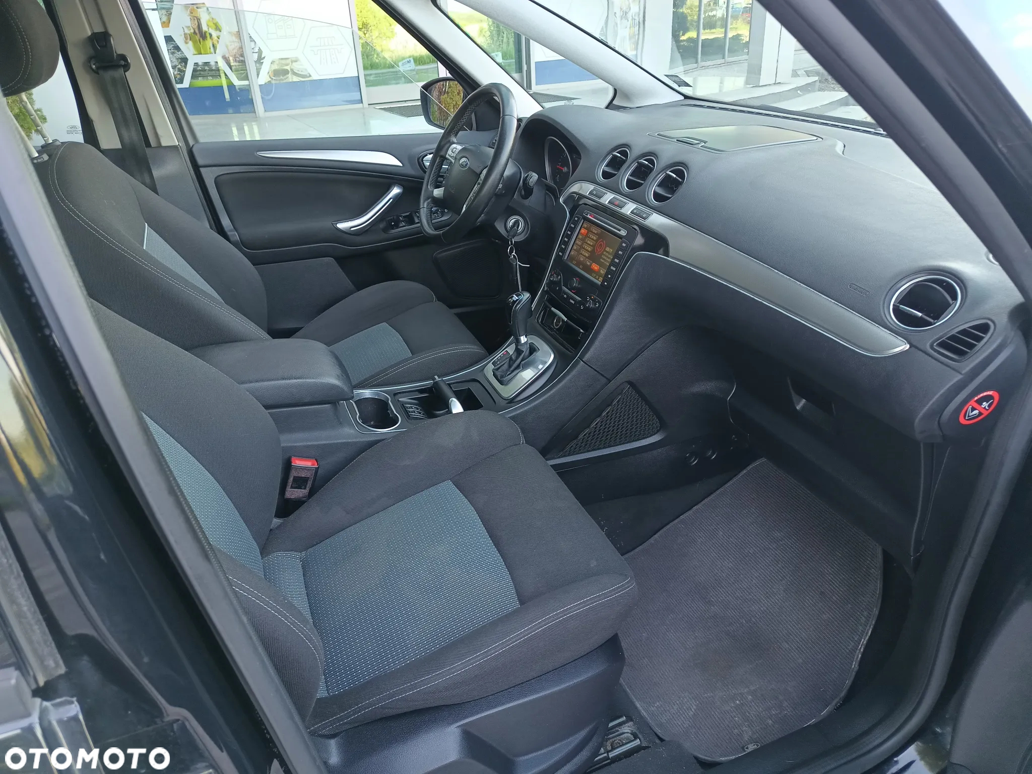 Ford S-Max - 9