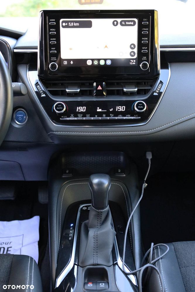 Toyota Corolla 1.8 Hybrid GPF Executive - 16